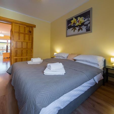 Komfortowy Apartament W Centrum Ustronia Luaran gambar