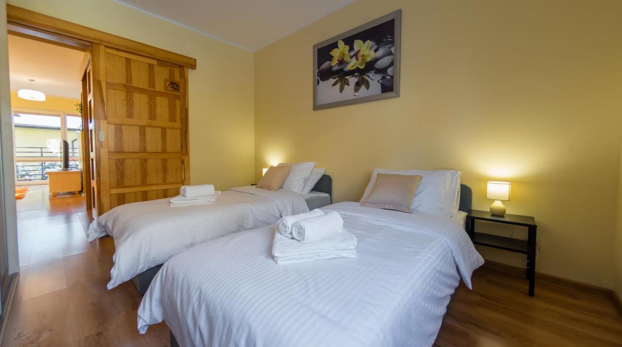 Komfortowy Apartament W Centrum Ustronia Luaran gambar