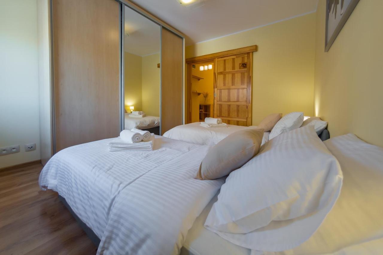 Komfortowy Apartament W Centrum Ustronia Luaran gambar